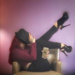 Meet your Posher, Diyosa